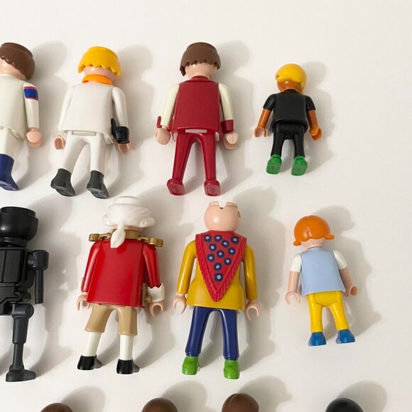 Assorte Lot of Playmobil Figures Accessories Toys - Picture 10 of 12